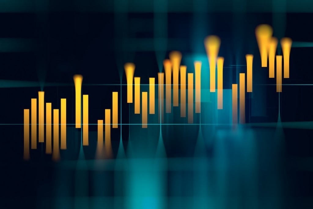 Solana (SOL) atinge alta histórica enquanto Bitcoin valoriza-se lentamente.